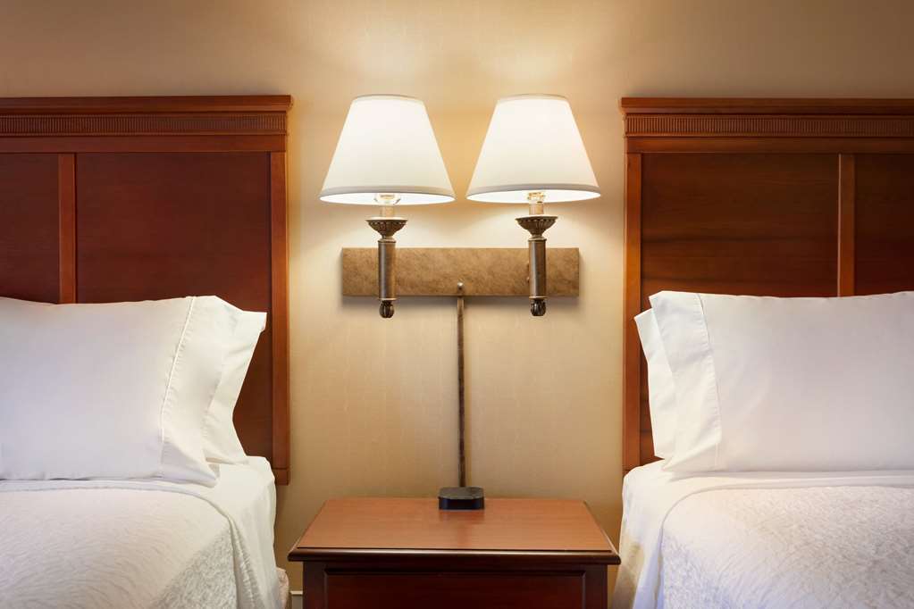 Hampton By Hilton Harrisburg West